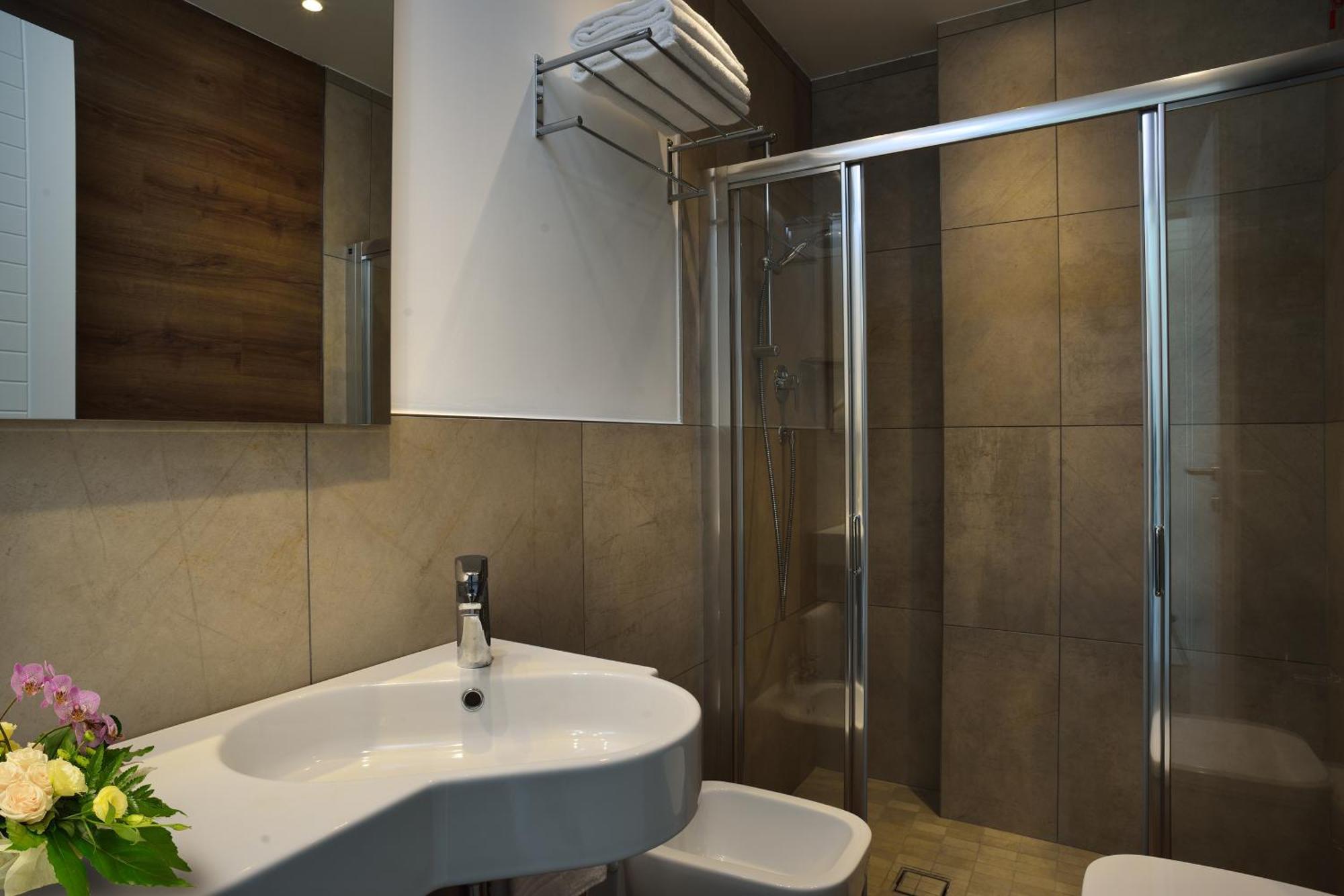 Embassy Hotel & Spa Cattolica Extérieur photo