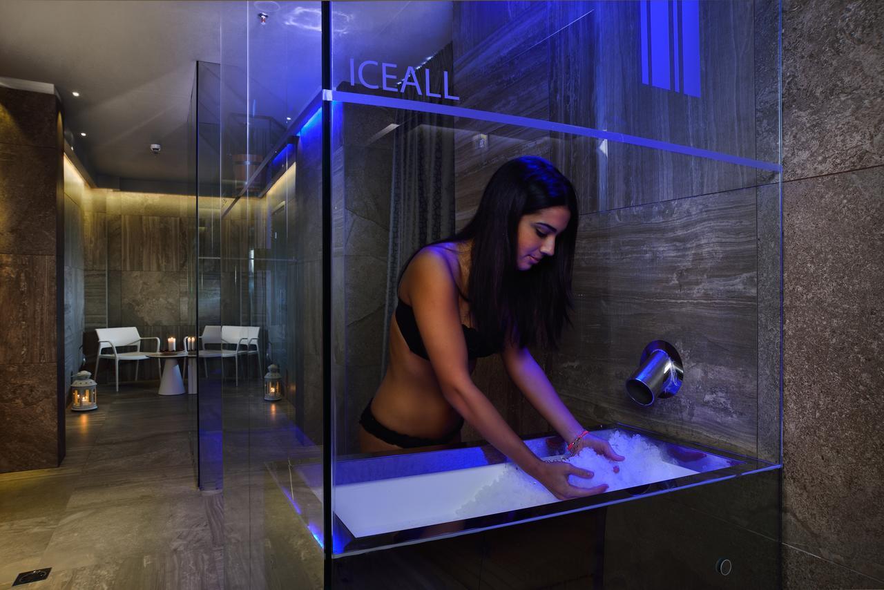 Embassy Hotel & Spa Cattolica Extérieur photo