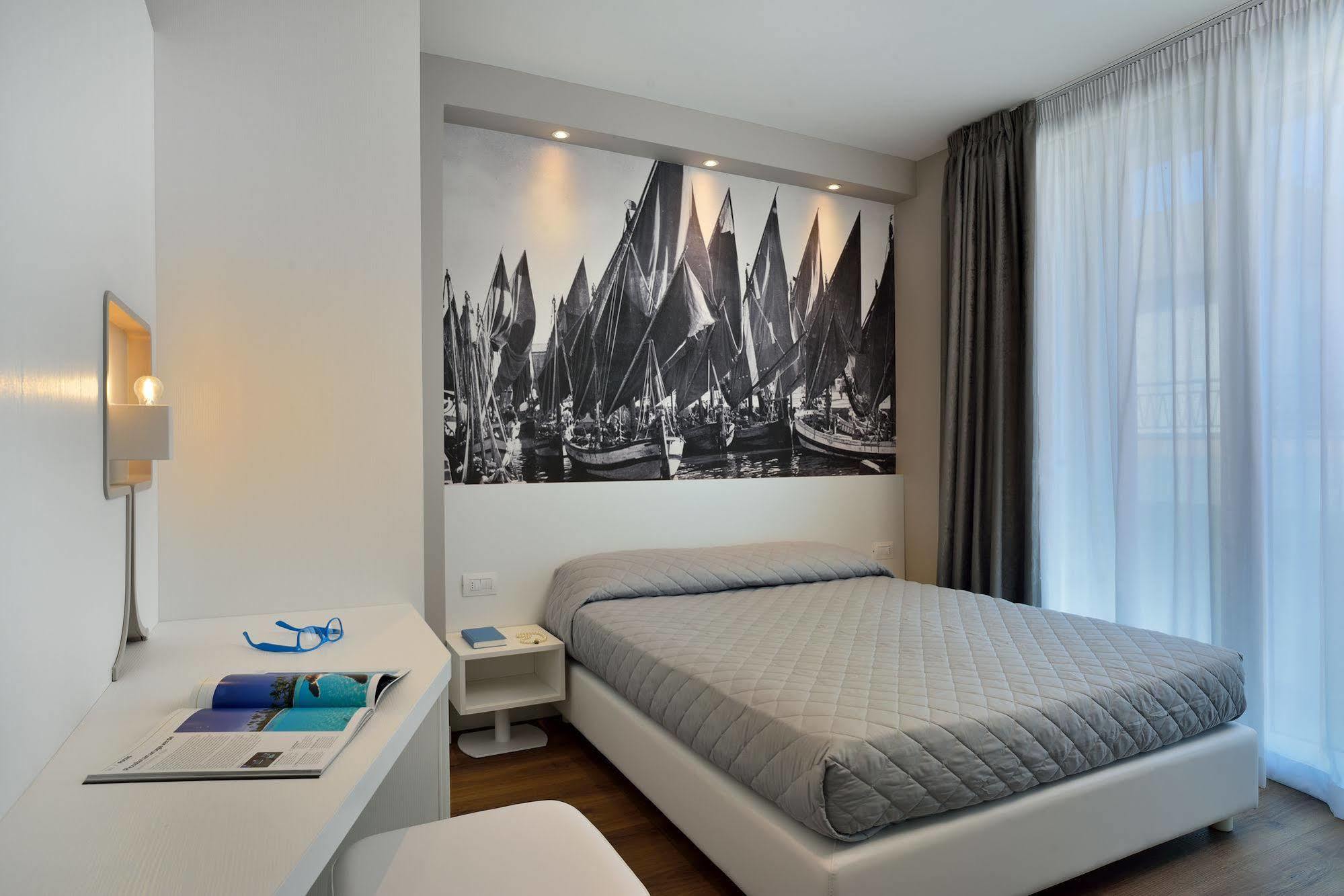 Embassy Hotel & Spa Cattolica Extérieur photo
